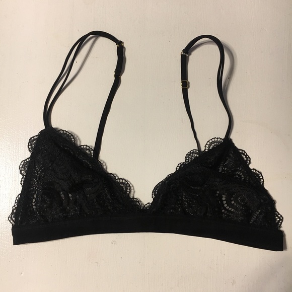 Urban Outfitters Other - NWOT Triangle Bralette